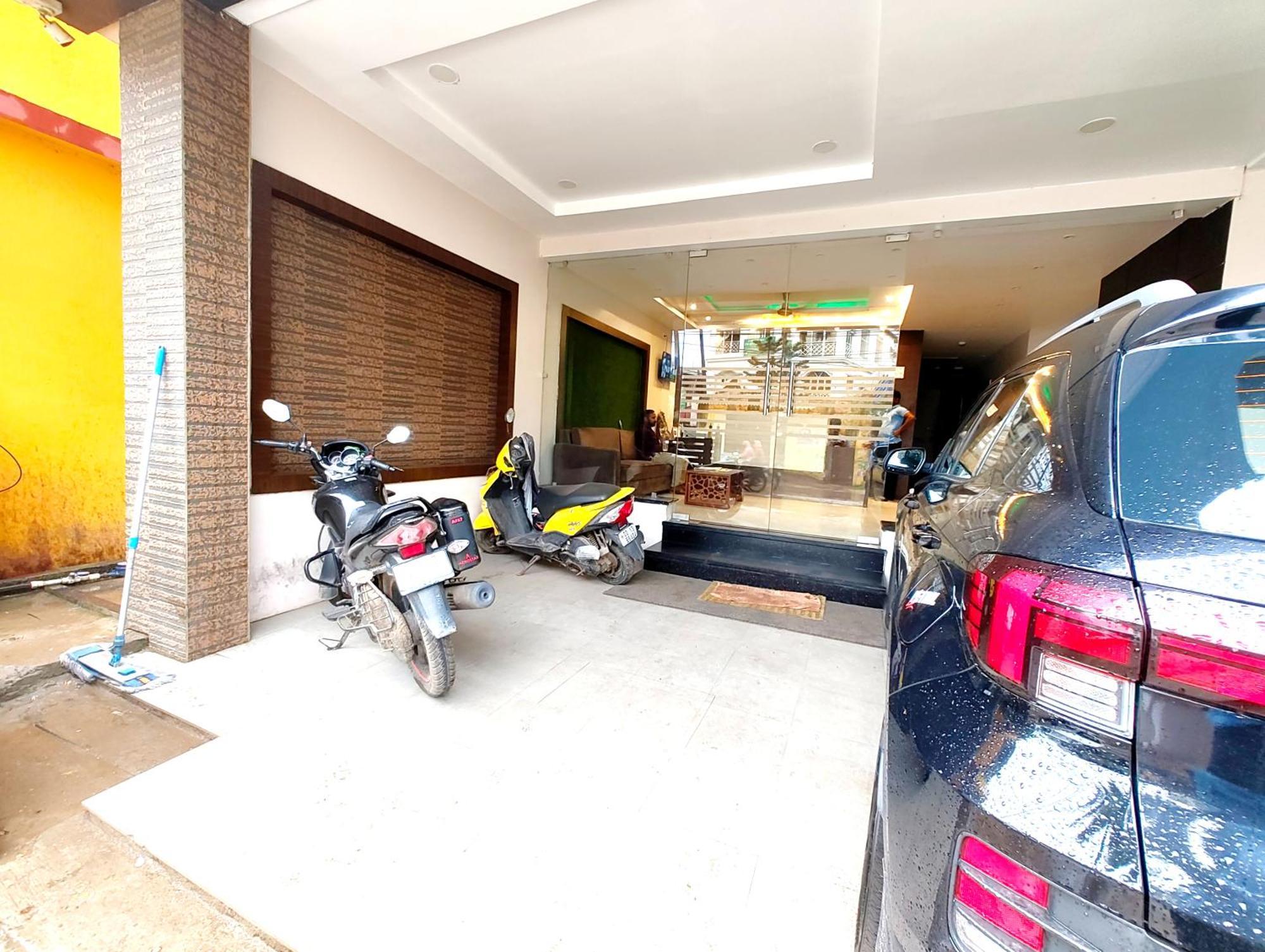 Goroomgo Hotel Home Town Puri Near Golden Beach And Temple গোরুমগো হোটেল হোম টাউন পুরী গোল্ডেন বিচ এবং মন্দিরের কাছে गोल्डन बीच के पास होटल होम टाउन - Fully-Air-Conditioned-With-Lift-Wifi-Home Style-Food Menu-And Parking Facilities - Book Now Exterior foto
