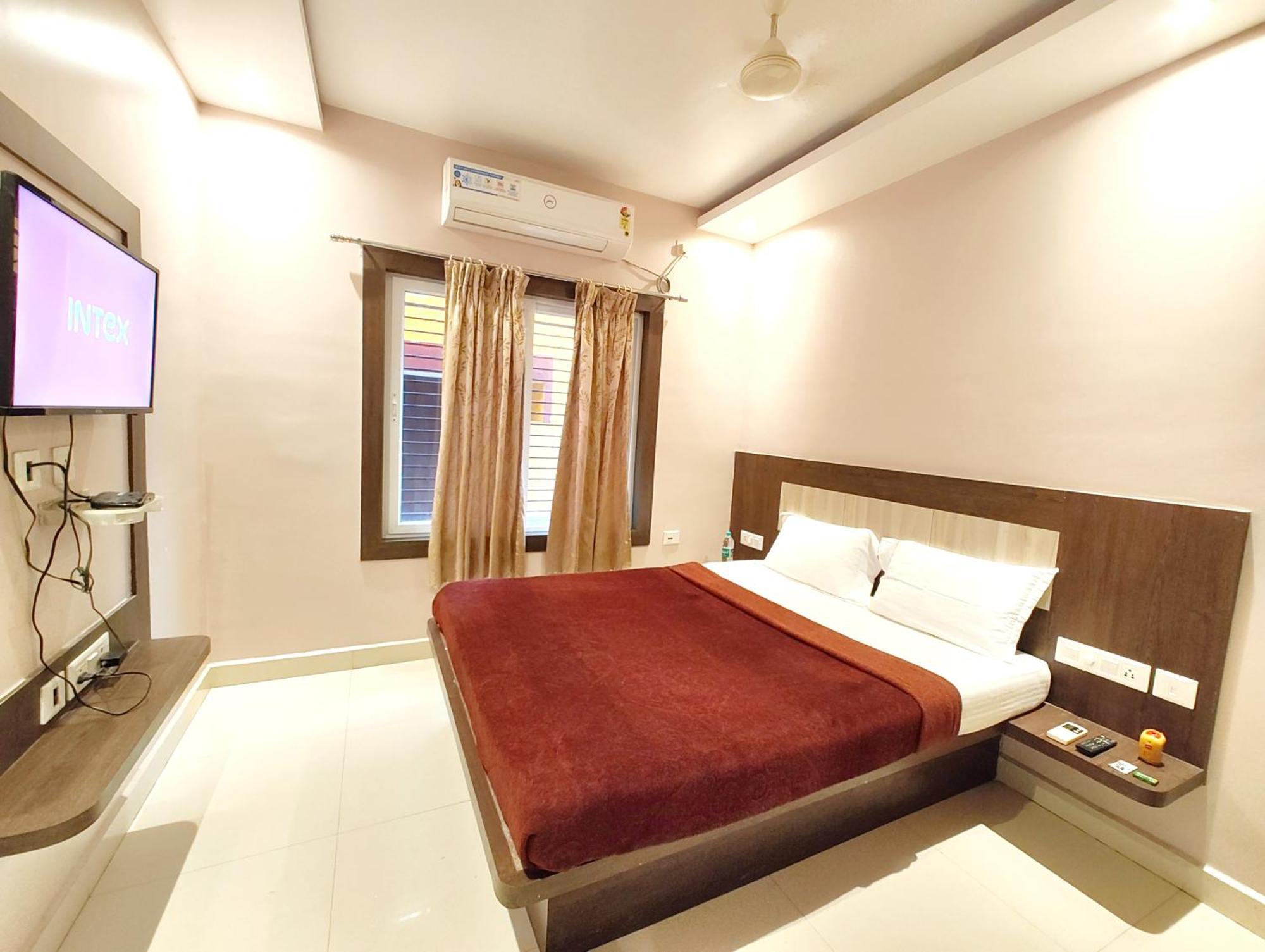 Goroomgo Hotel Home Town Puri Near Golden Beach And Temple গোরুমগো হোটেল হোম টাউন পুরী গোল্ডেন বিচ এবং মন্দিরের কাছে गोल्डन बीच के पास होटल होम टाउन - Fully-Air-Conditioned-With-Lift-Wifi-Home Style-Food Menu-And Parking Facilities - Book Now Exterior foto
