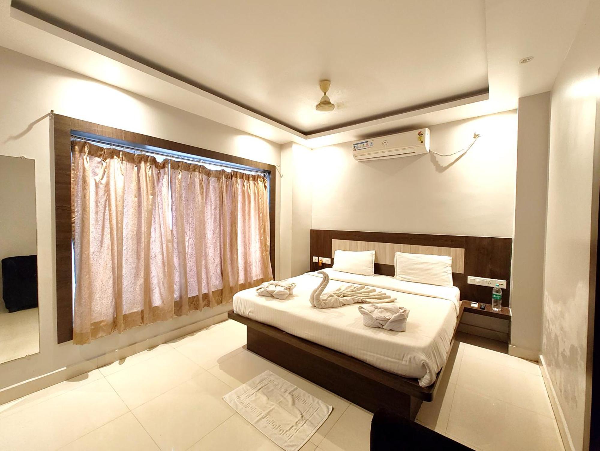 Goroomgo Hotel Home Town Puri Near Golden Beach And Temple গোরুমগো হোটেল হোম টাউন পুরী গোল্ডেন বিচ এবং মন্দিরের কাছে गोल्डन बीच के पास होटल होम टाउन - Fully-Air-Conditioned-With-Lift-Wifi-Home Style-Food Menu-And Parking Facilities - Book Now Exterior foto
