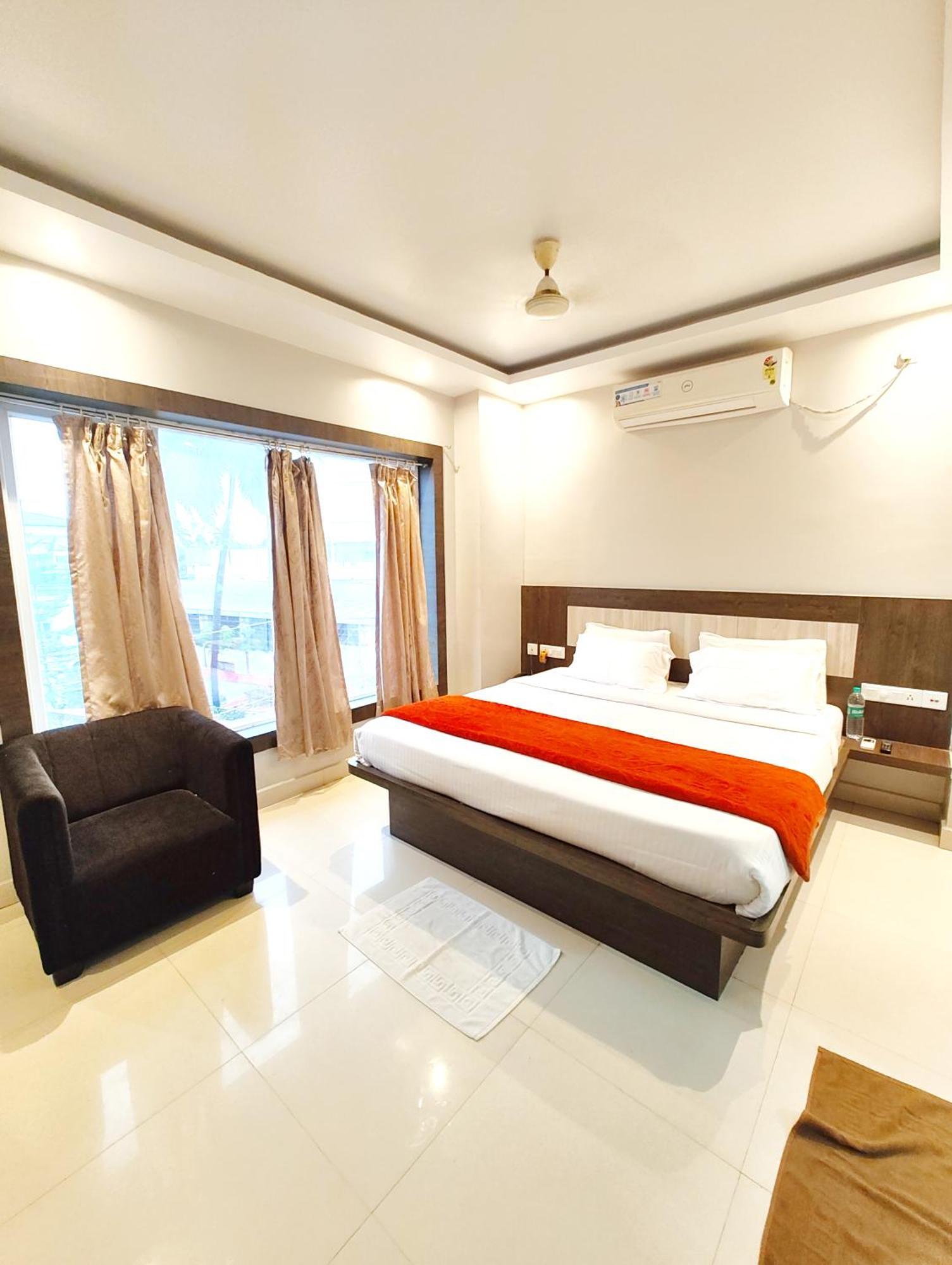 Goroomgo Hotel Home Town Puri Near Golden Beach And Temple গোরুমগো হোটেল হোম টাউন পুরী গোল্ডেন বিচ এবং মন্দিরের কাছে गोल्डन बीच के पास होटल होम टाउन - Fully-Air-Conditioned-With-Lift-Wifi-Home Style-Food Menu-And Parking Facilities - Book Now Exterior foto