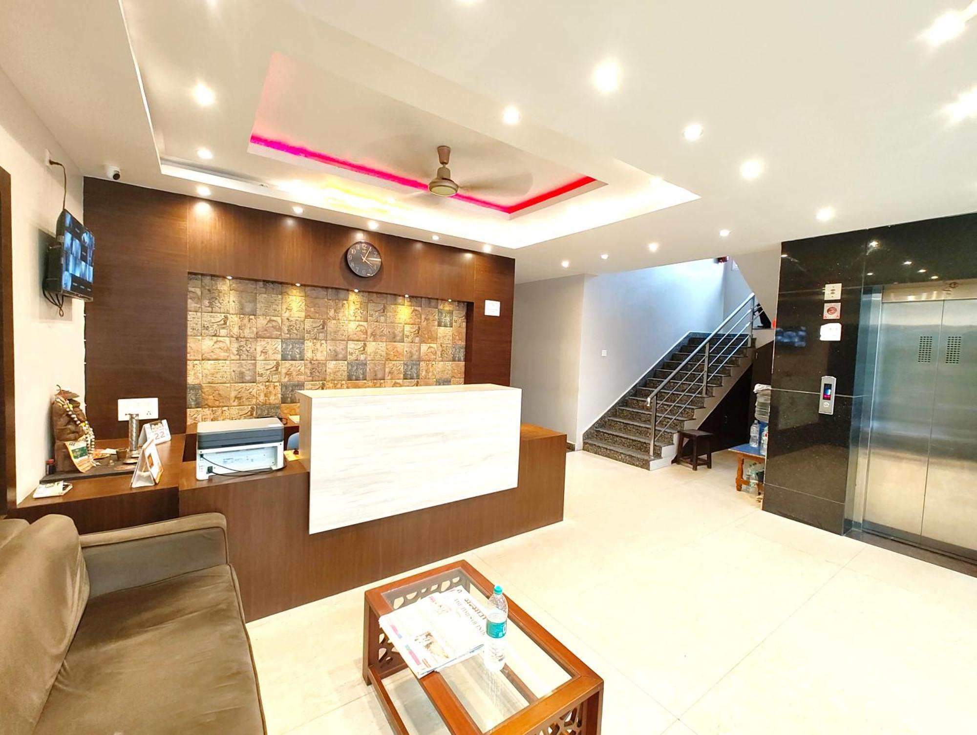Goroomgo Hotel Home Town Puri Near Golden Beach And Temple গোরুমগো হোটেল হোম টাউন পুরী গোল্ডেন বিচ এবং মন্দিরের কাছে गोल्डन बीच के पास होटल होम टाउन - Fully-Air-Conditioned-With-Lift-Wifi-Home Style-Food Menu-And Parking Facilities - Book Now Exterior foto