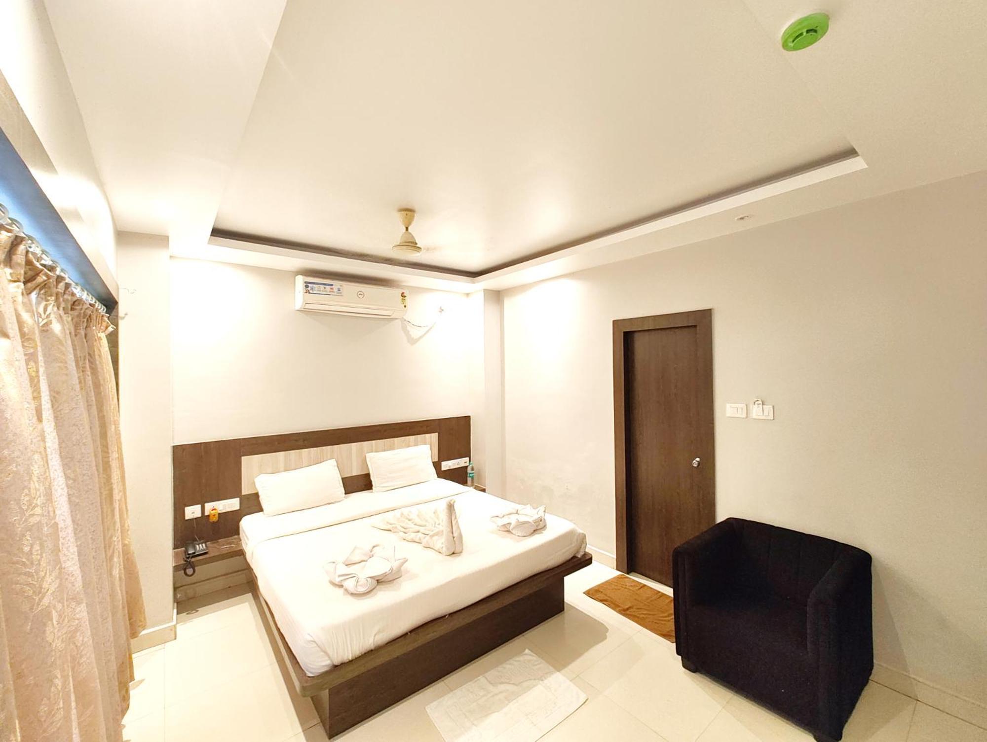 Goroomgo Hotel Home Town Puri Near Golden Beach And Temple গোরুমগো হোটেল হোম টাউন পুরী গোল্ডেন বিচ এবং মন্দিরের কাছে गोल्डन बीच के पास होटल होम टाउन - Fully-Air-Conditioned-With-Lift-Wifi-Home Style-Food Menu-And Parking Facilities - Book Now Exterior foto